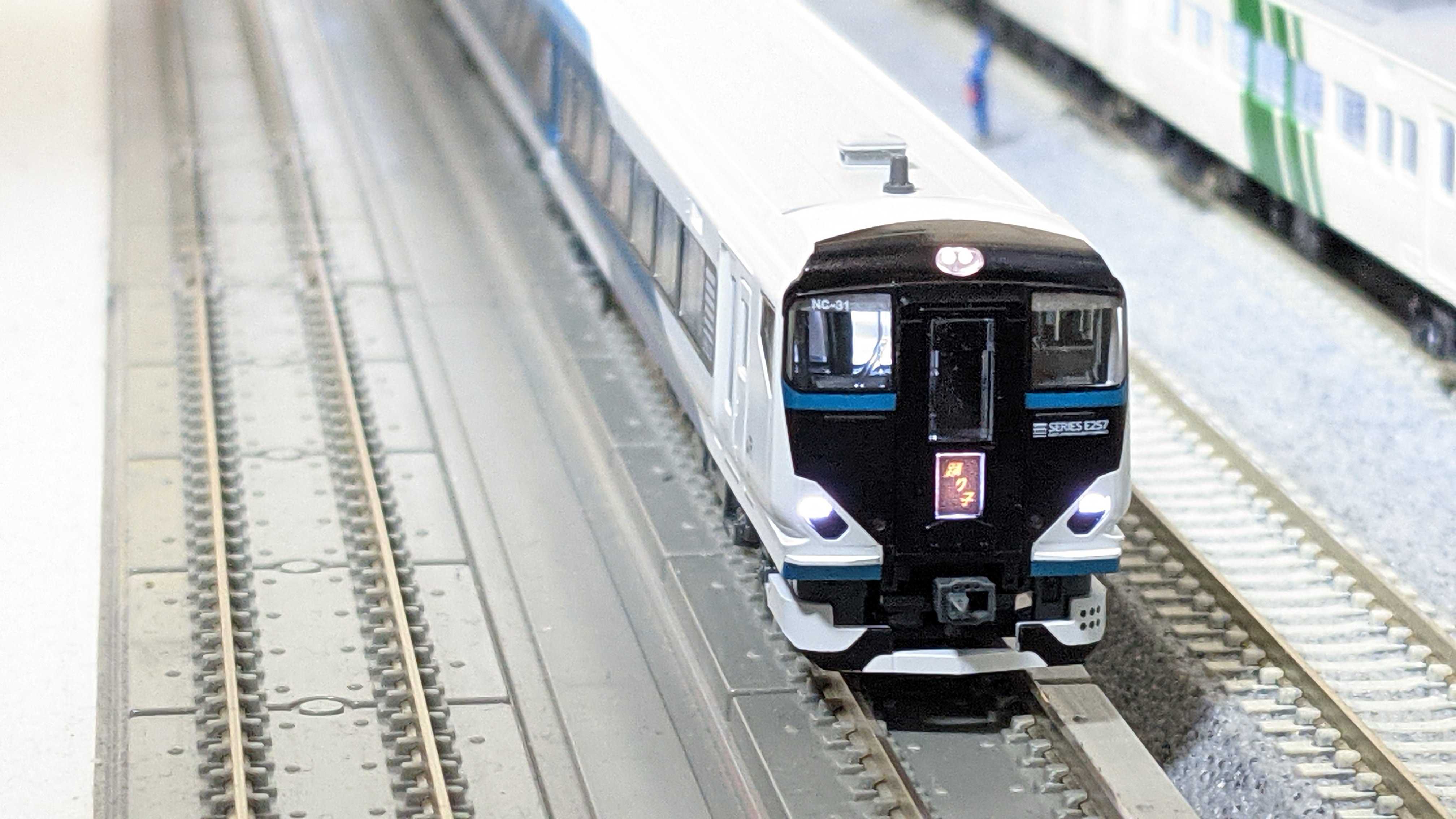 🔵💡kato 10-1614 E257系2500番台[踊り子] 5両 室内灯工事 - 竹ノ塚