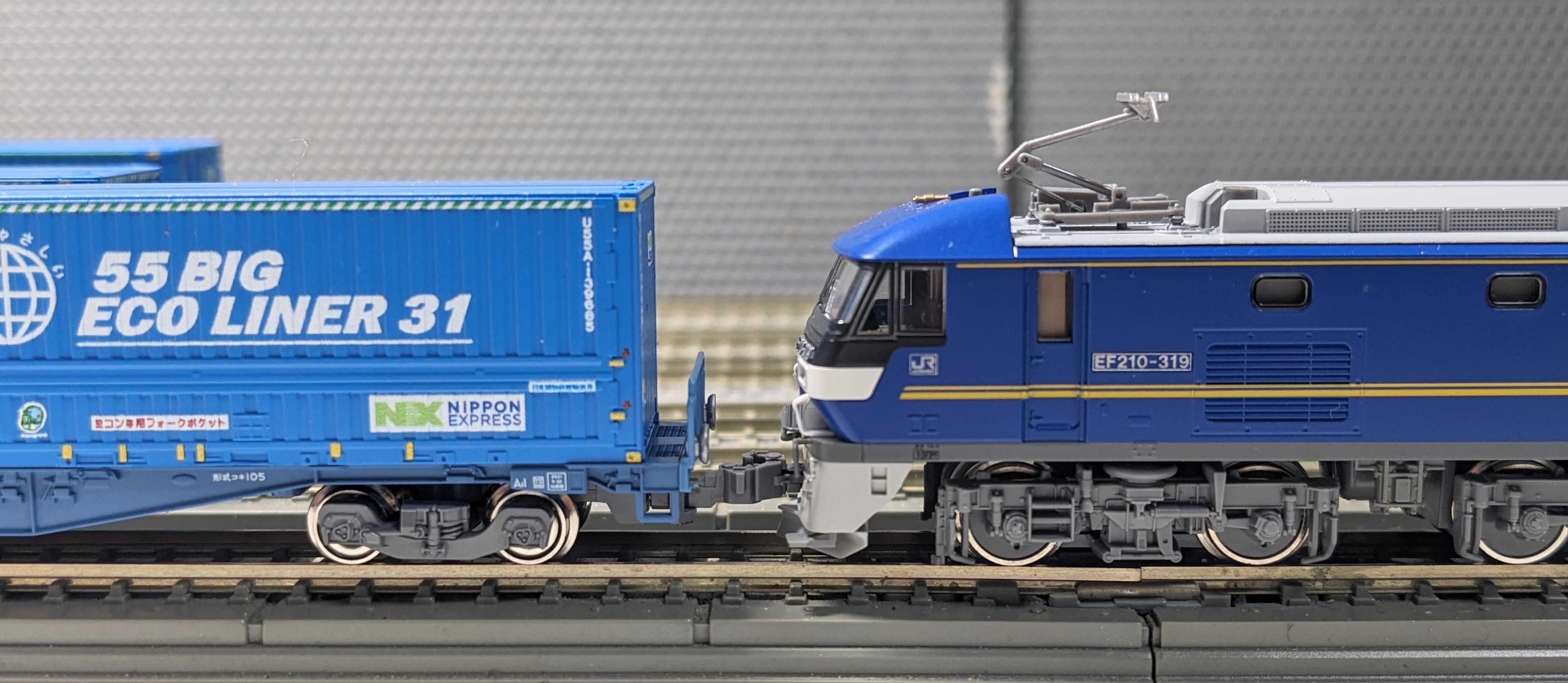 🔵入線整備 KATO 10-1983 コキ105「ﾄﾖﾀ ﾛﾝｸﾞﾊﾟｽ•ｴｸｽﾌﾟﾚｽ」（ｴｺﾗｲﾅｰ）10