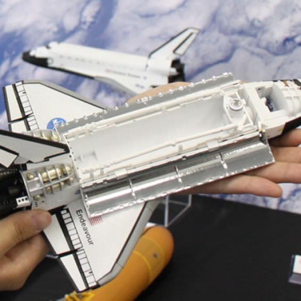 大人の超合金”第2弾！ 『スペースシャトル エンデバー号』発表会