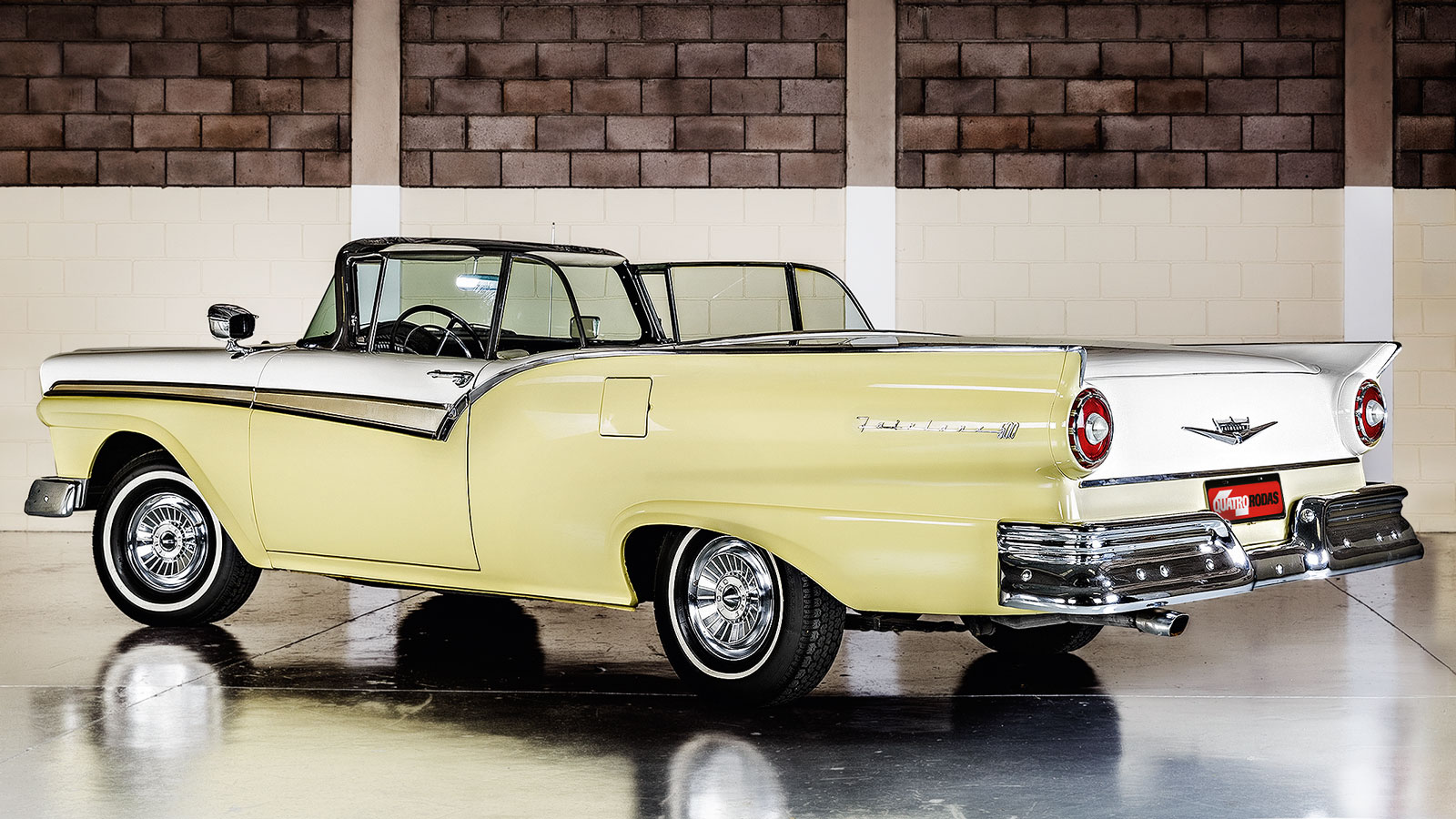 Clássicos: o pioneiro Ford Fairlane 500 Skyliner | Quatro Rodas