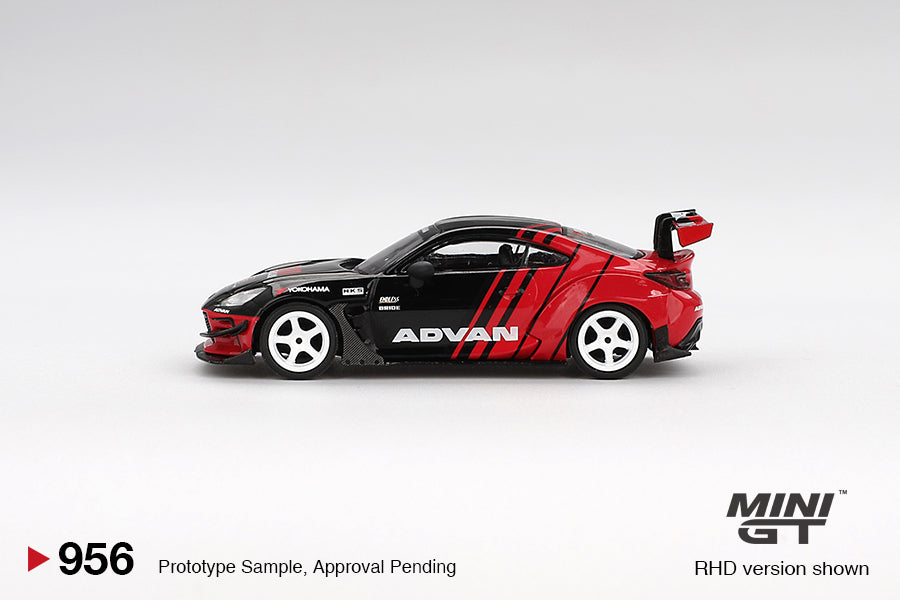 MINI GT MGT00956-R 1/64 Toyota GR86 HKS Type R ADVAN 東京オート