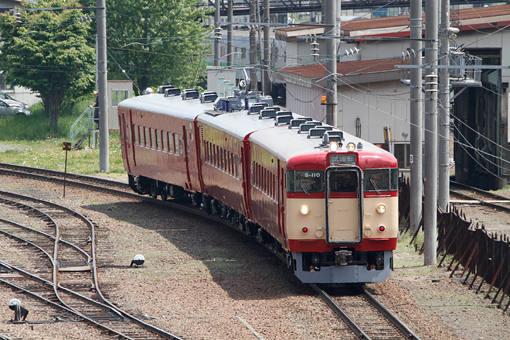 JR北】711系に国鉄色再登場 | 鉄道ホビダス