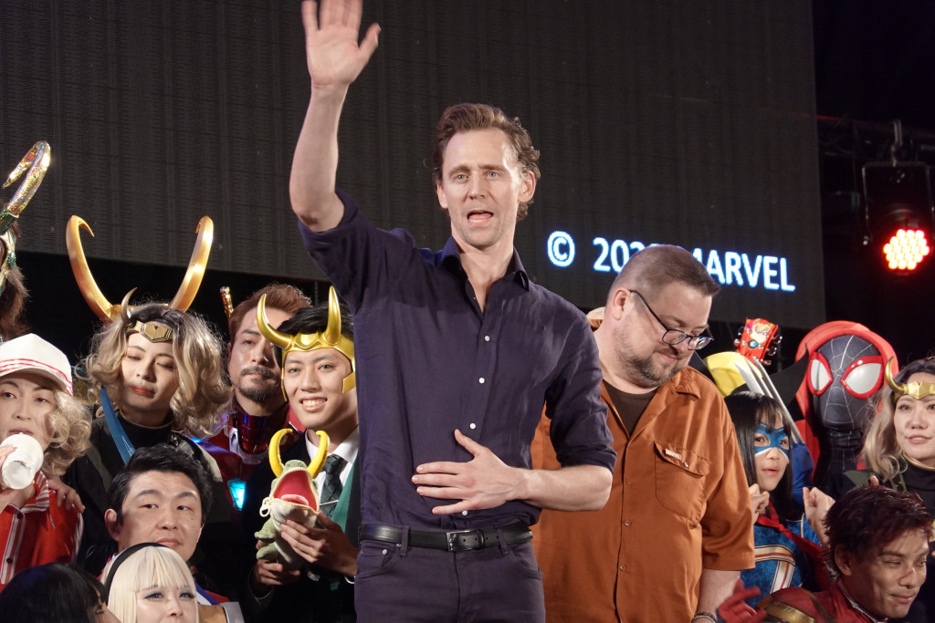 ロキ”ことトム・ヒドルストン登場に東京コミコン2023大盛り上がり