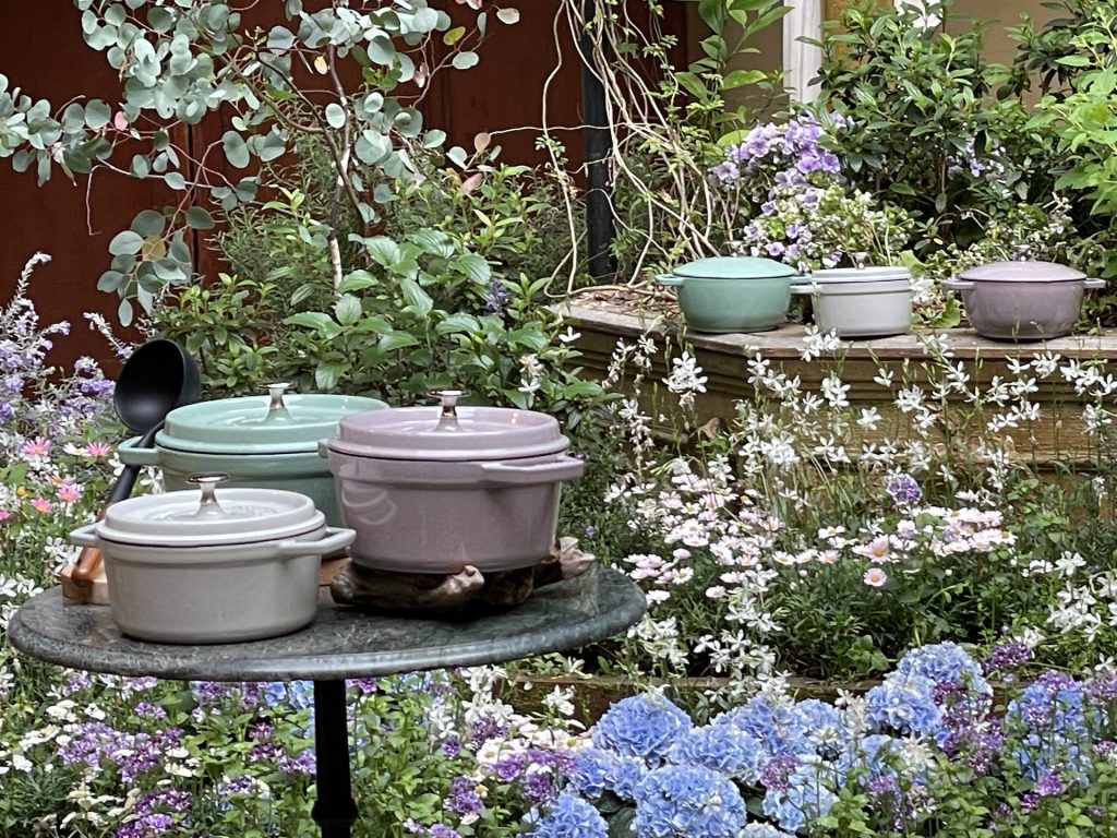 ストウブ新色は上品ローズ色 | REAL KITCHEN&INTERIOR（リアルキッチン