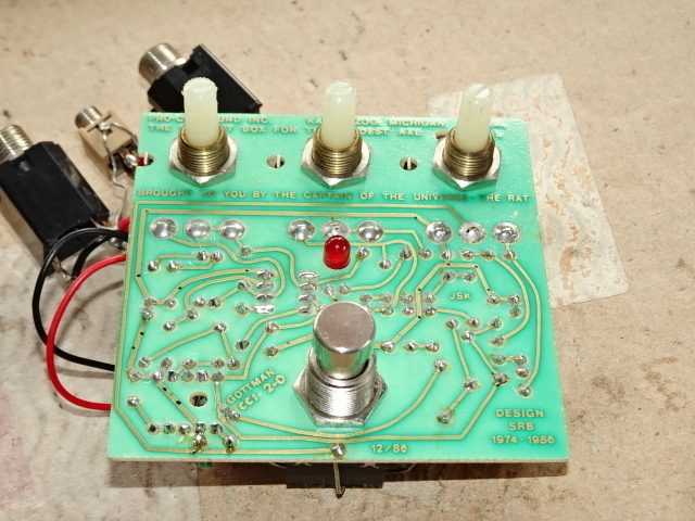 PROCO RAT2の修理（その1）: ナンチャッテ技術者の凸凹日記