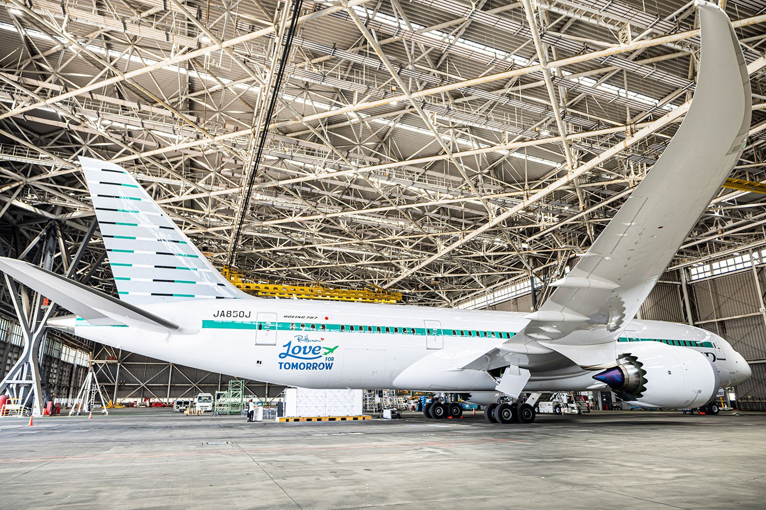 ZIPAIR×Ron Herman｜Ron Herman