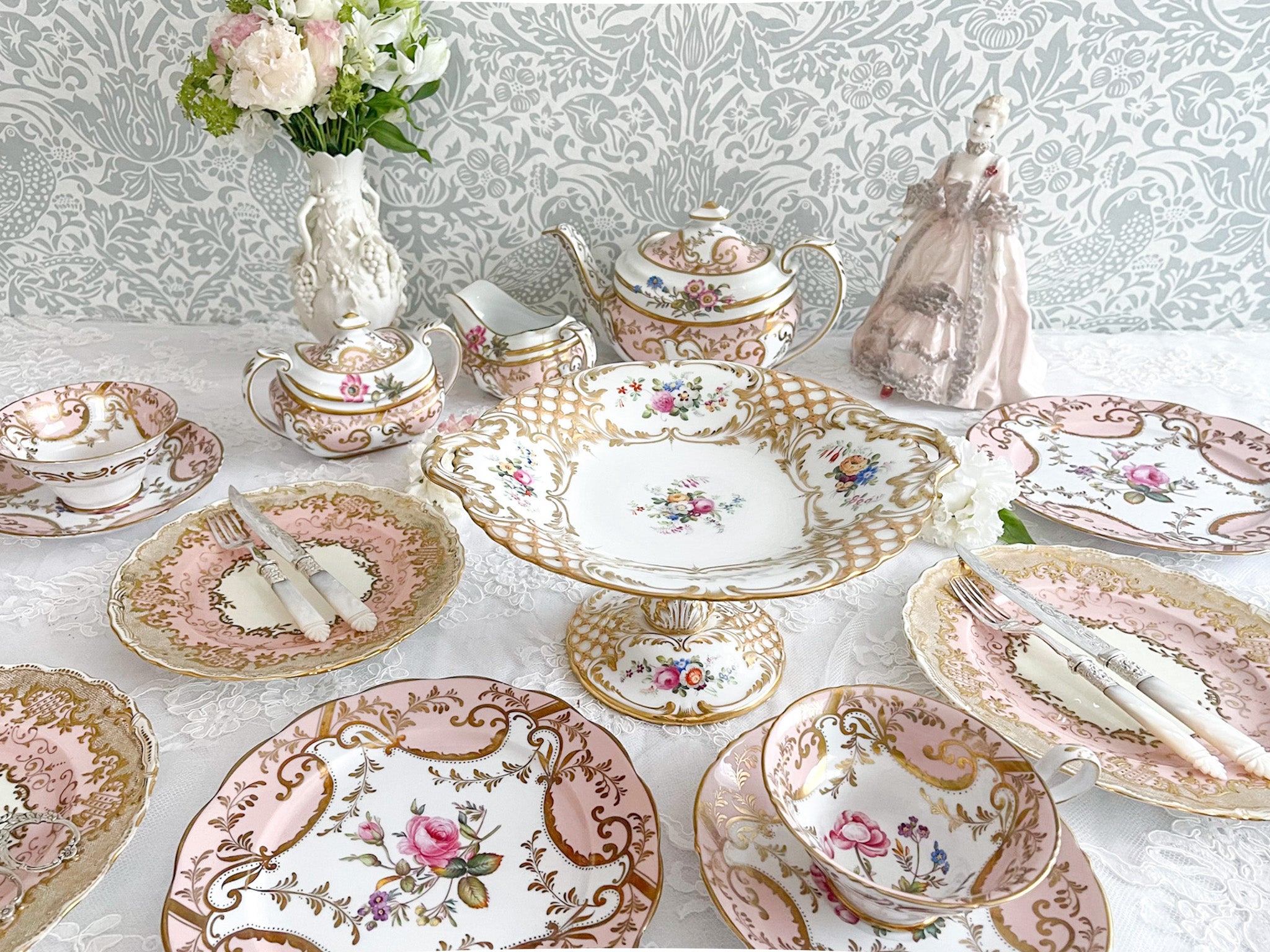 コウルドンfor Tiffany 豪華なプレート – Rose Antiques