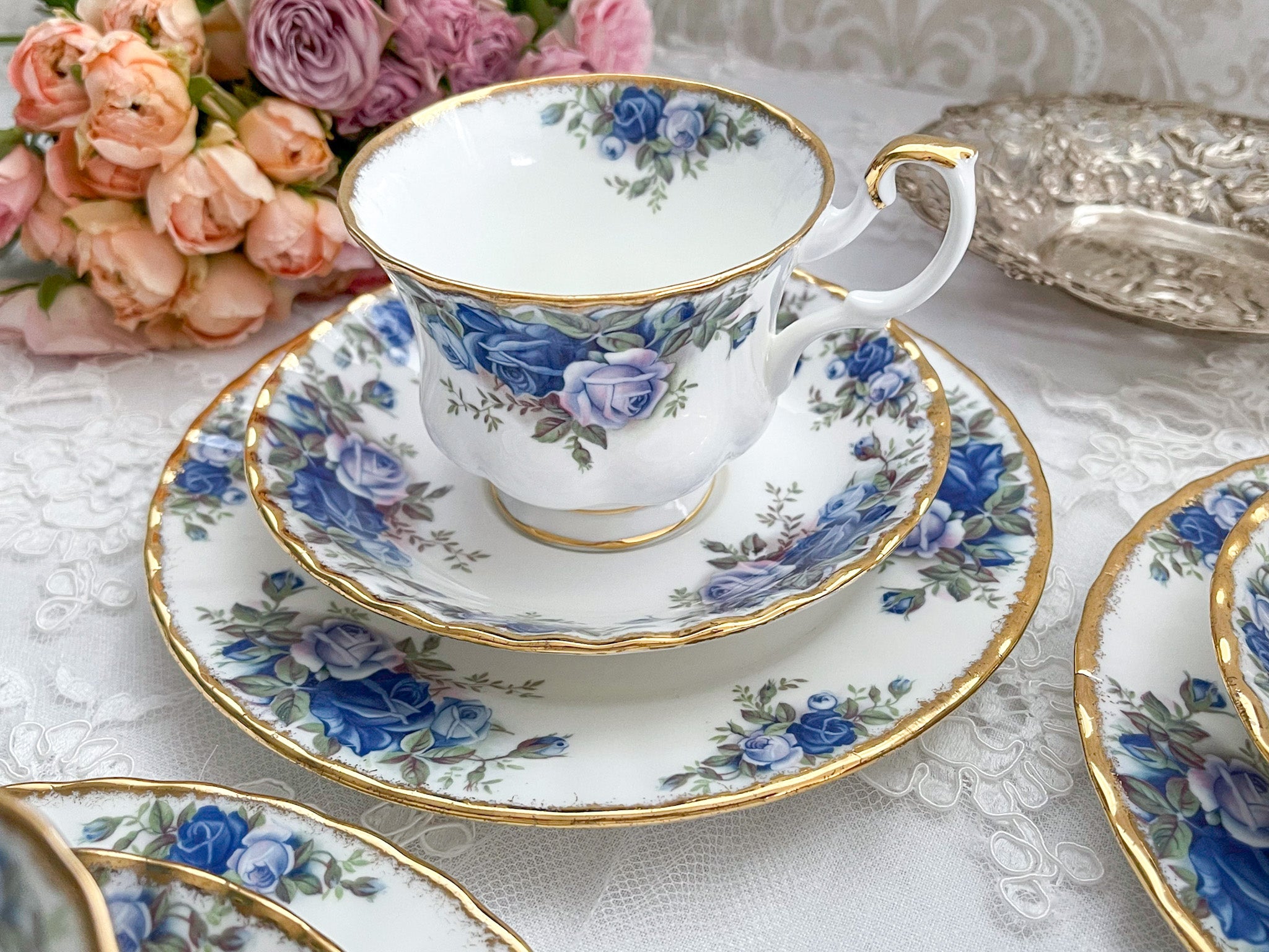 ロイヤルアルバート ムーンライトローズ ブルーローズのティートリオ