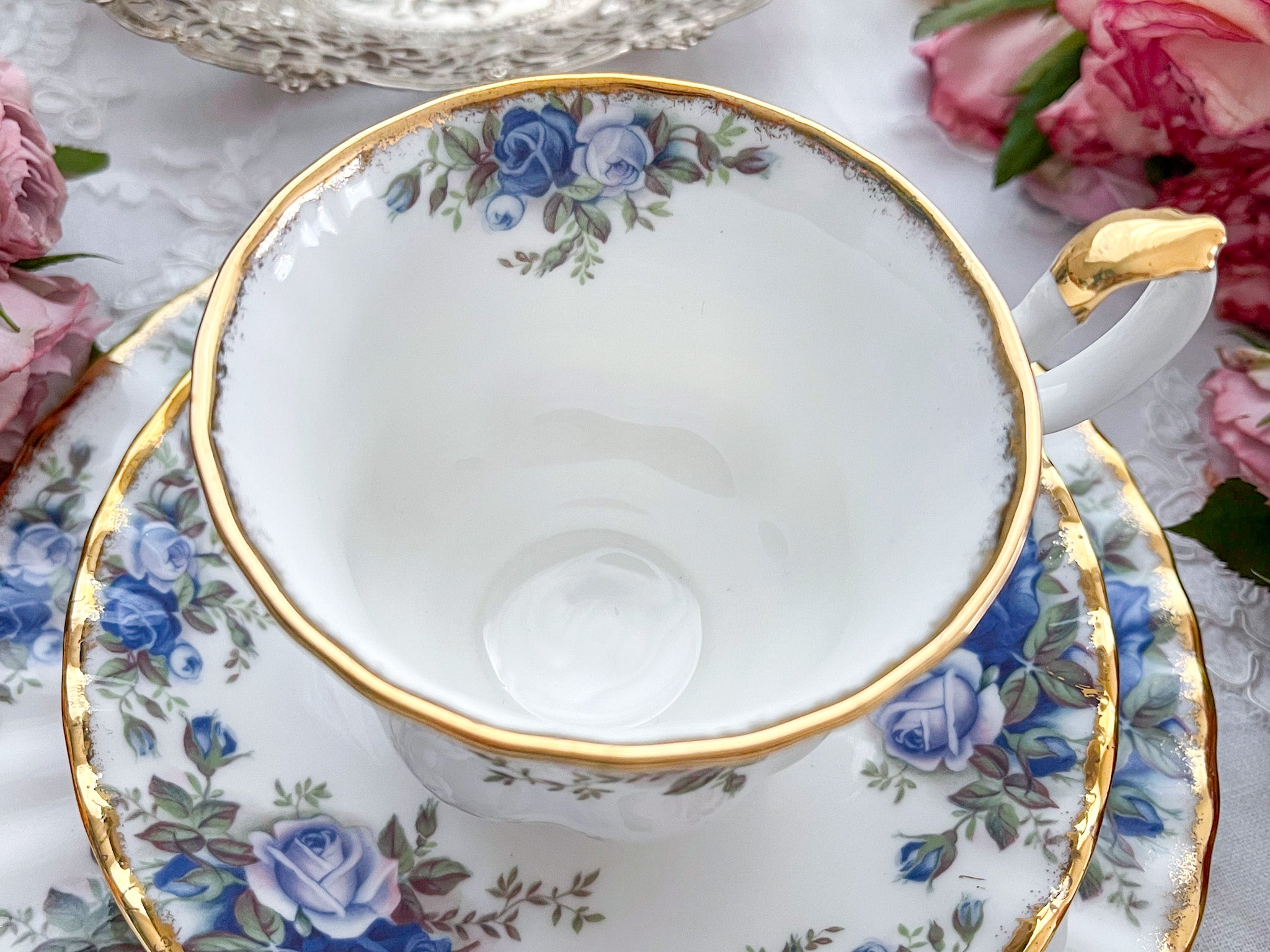 ロイヤルアルバート ムーンライトローズ ブルーローズのティートリオ