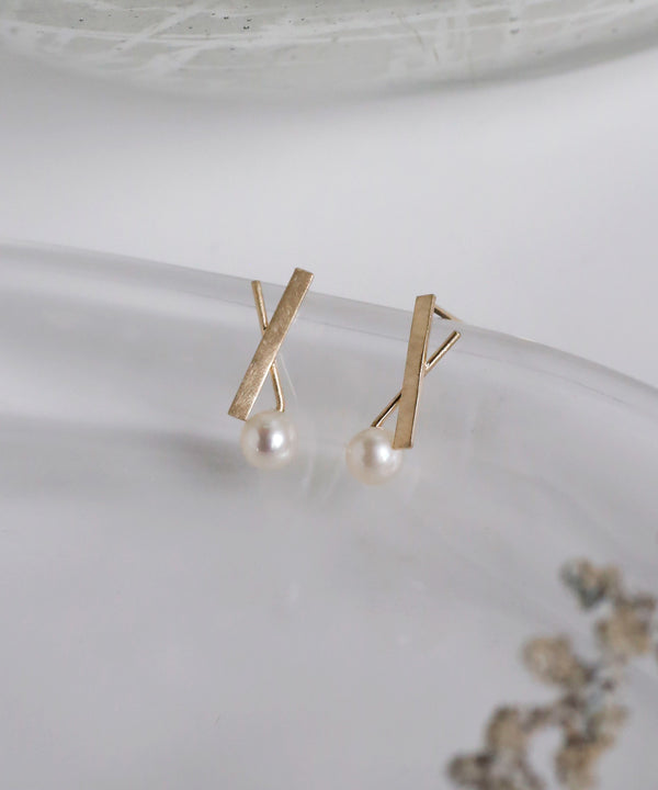 mimi33】淡水パールのクロスピアス[Basic][K10]｜SANPO ONLINE