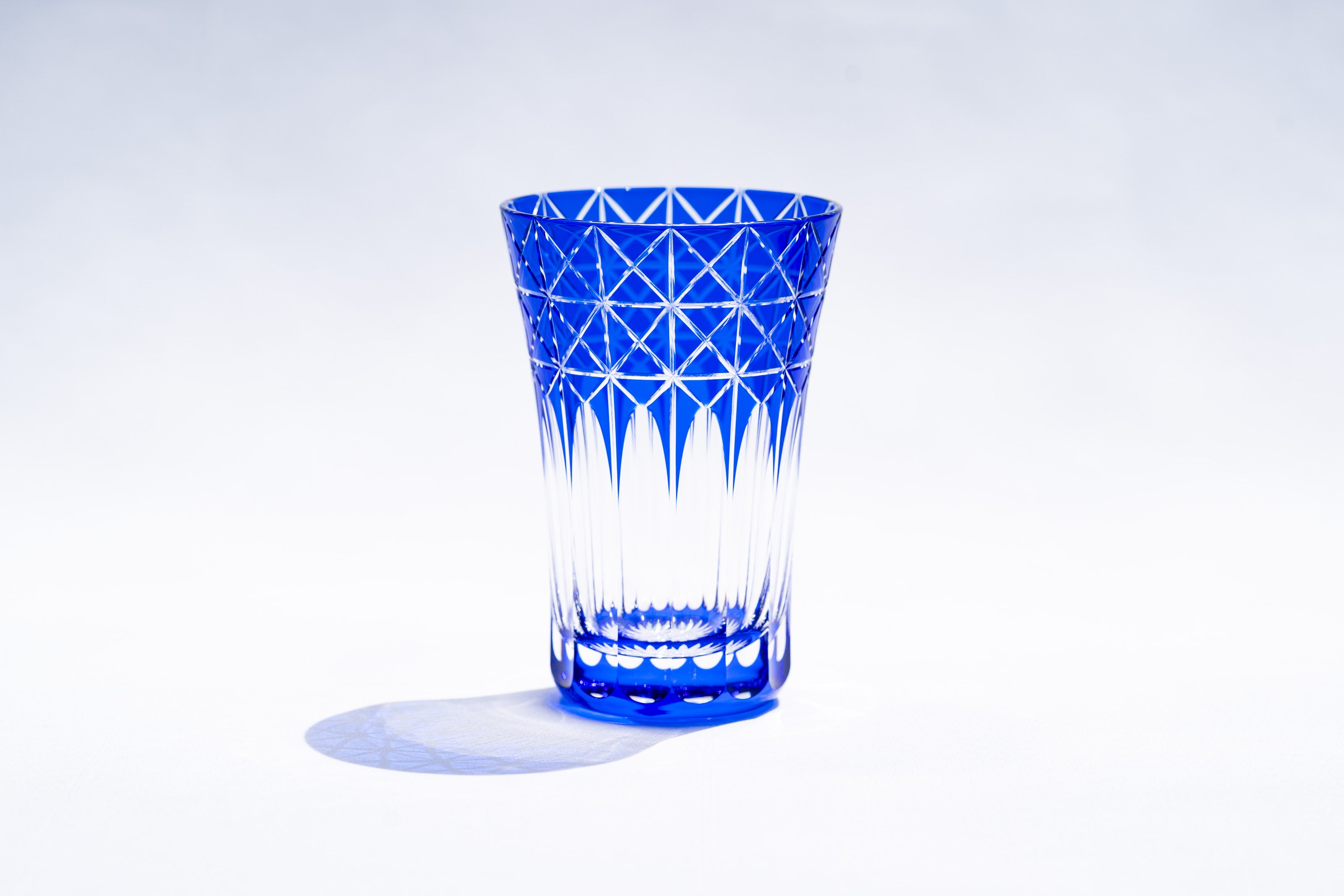 M-7528-B 菱鱗重文様 天開タンブラー ルリ – 硝子工房 彩鳳