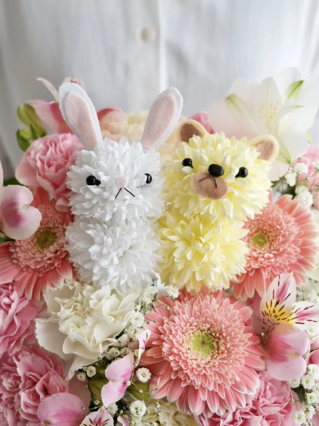 うさぎのアニマルアレンジ ピンク M｜フラスタ・楽屋花のSakaseru