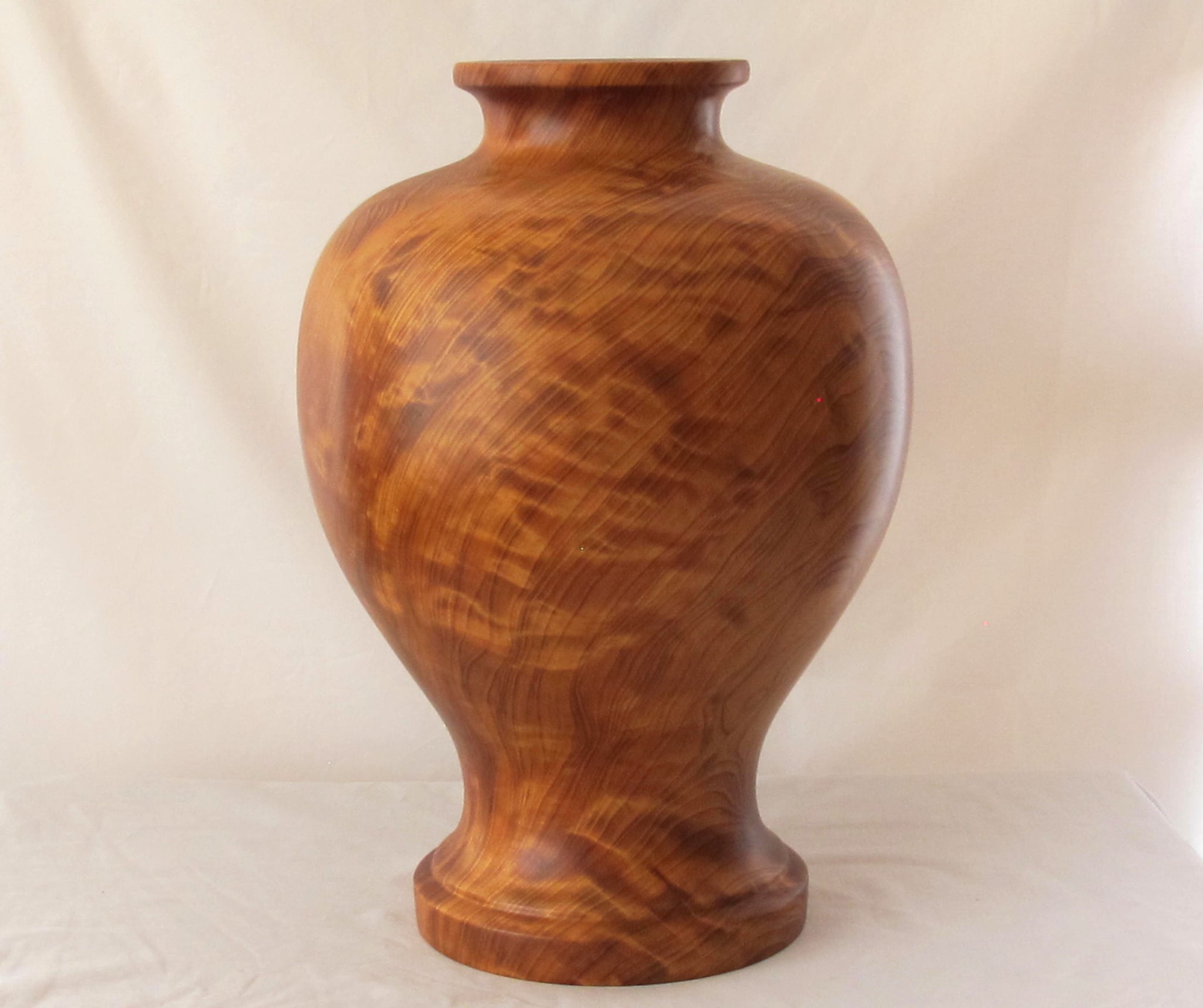 屋久杉 現代の名工・二代目原款亮 壺（花生）高台型 – SEIKADO