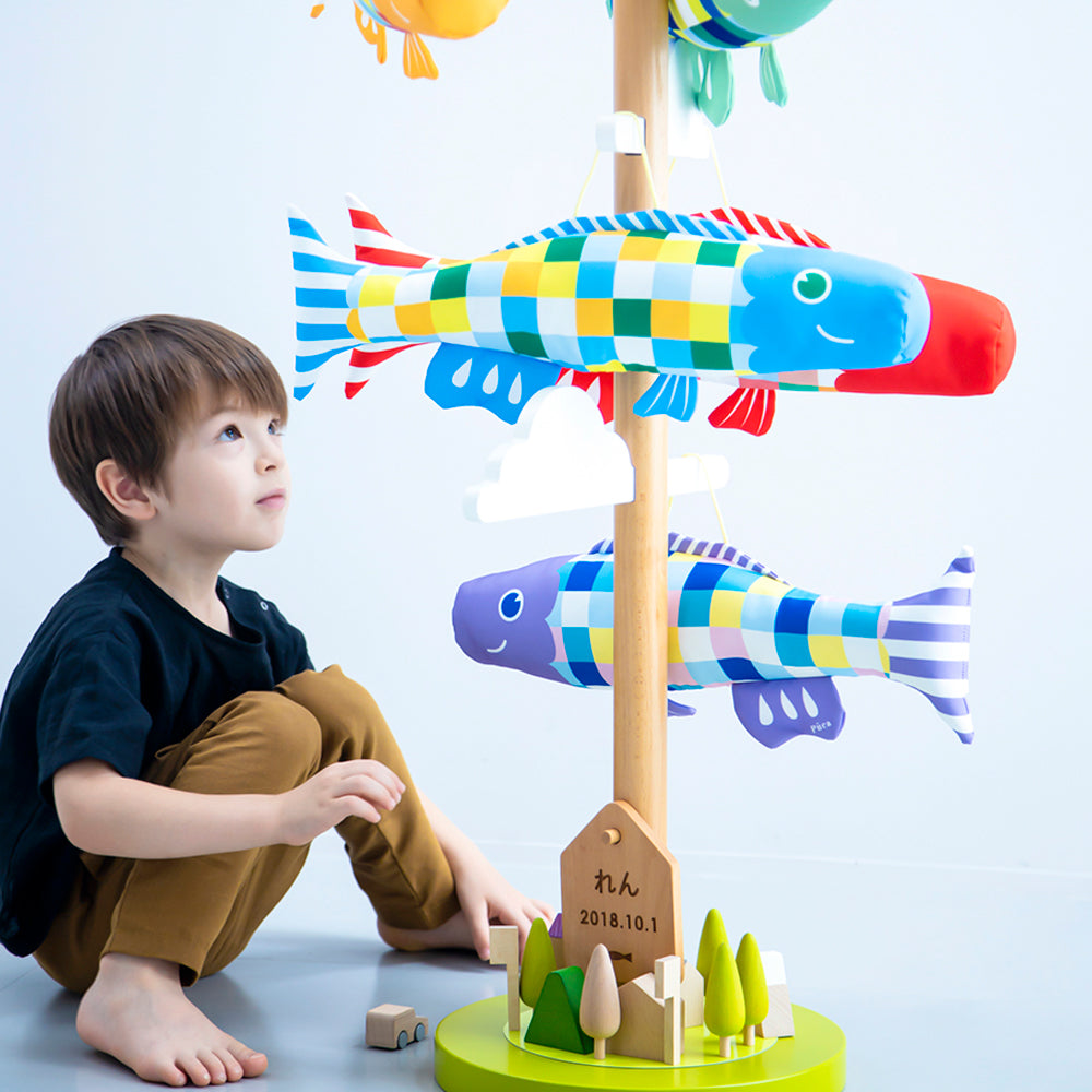 PUCA（プーカ）｜触って遊べるこいのぼり プーカの木 | 徳永こいのぼり