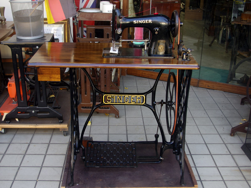 No.425 SINGER 44-72 シンガー製 上下送り 工業用足踏みミシン