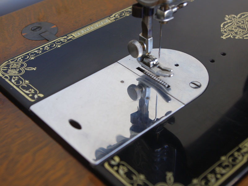 No.503 Brother ブラザー製 家庭用足踏みミシン：アンティークミシン