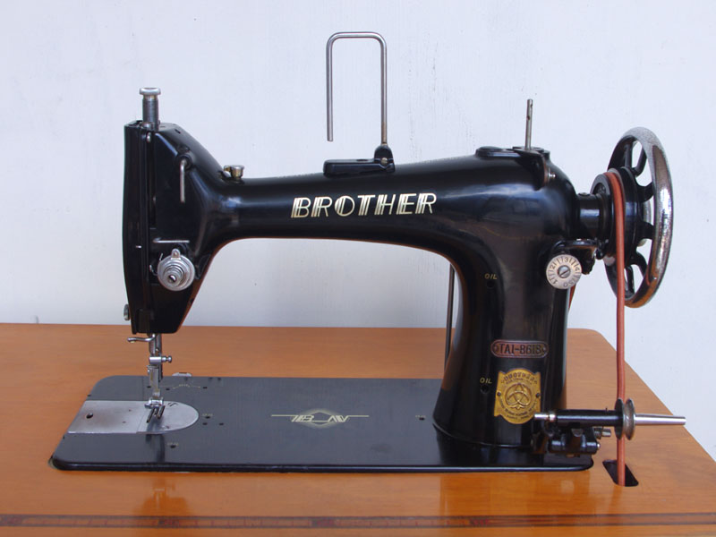 No.183 Brother TA1-B618 ブラザー製 職業用足踏みミシンアンティーク