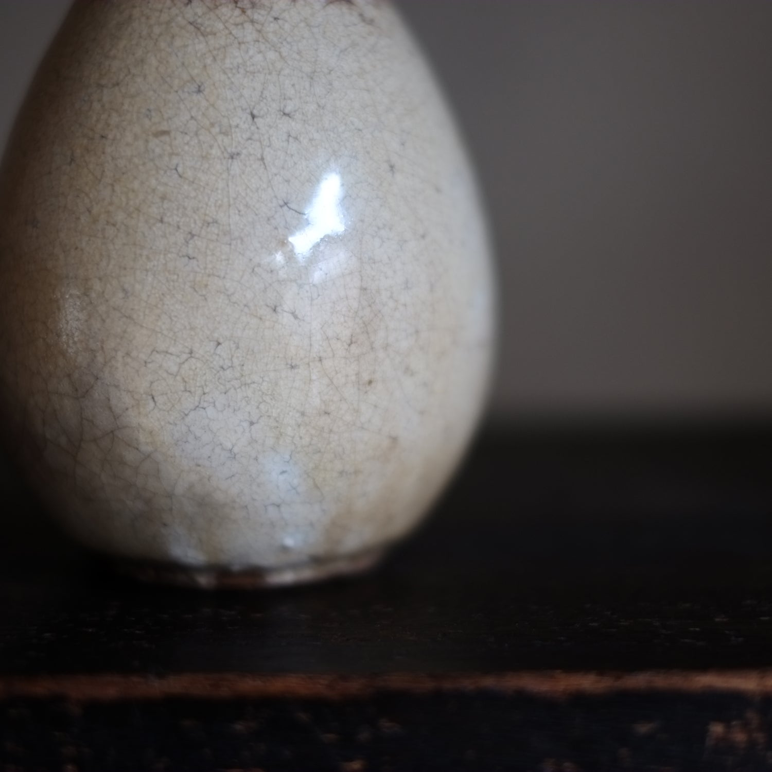 時代 雨漏粉引釉 頸欠徳利 (18-19世紀) – 逢季荘