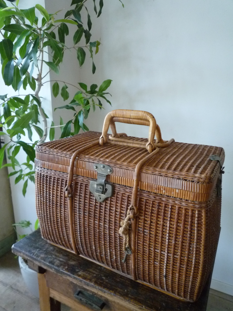 ze-0705 大正バスケット 鍵付き | antiques-educo online shop