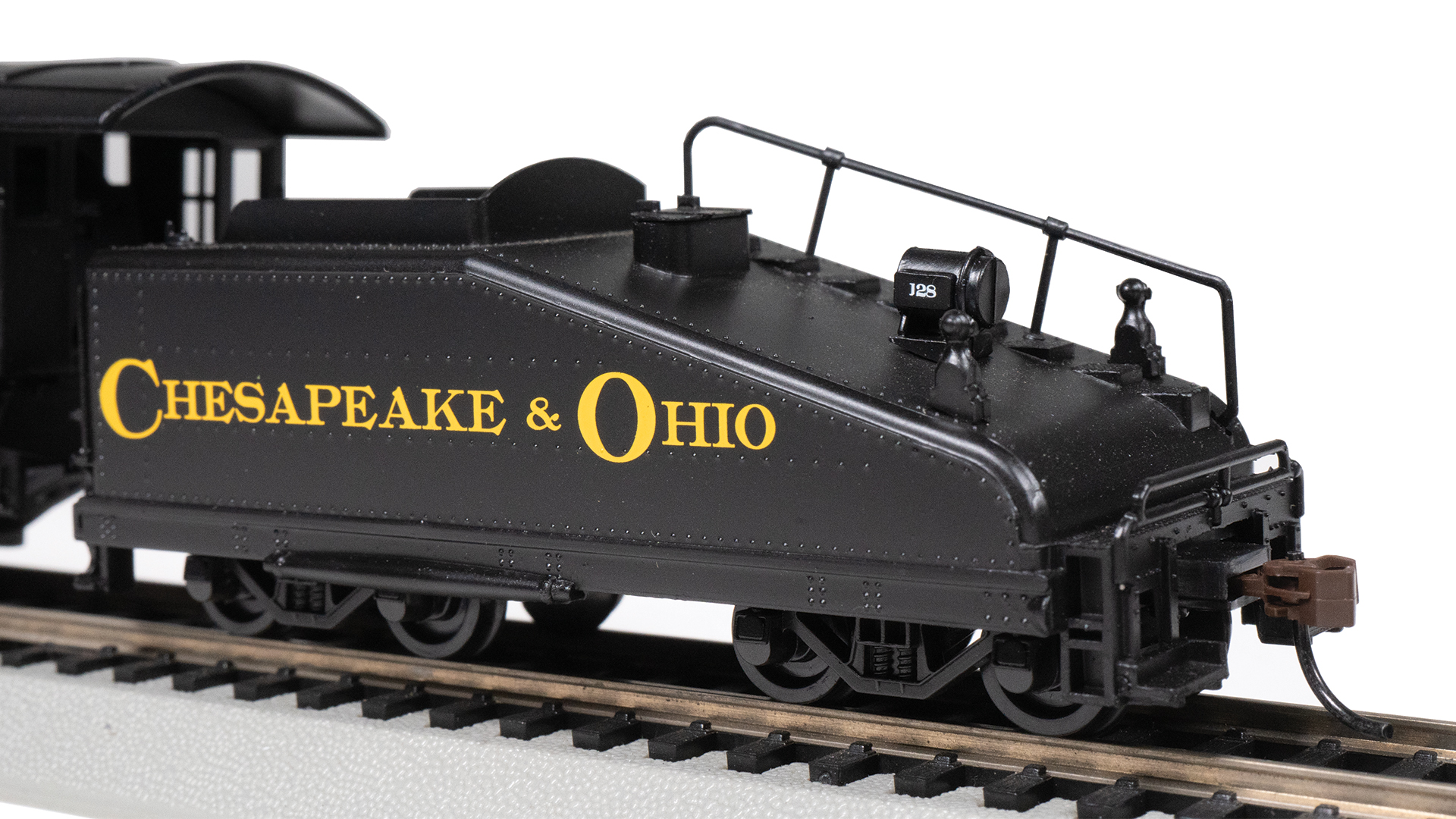 USRA 0-6-0 w/ Smoke & Slope Tender - Chesapeake & Ohio® #128