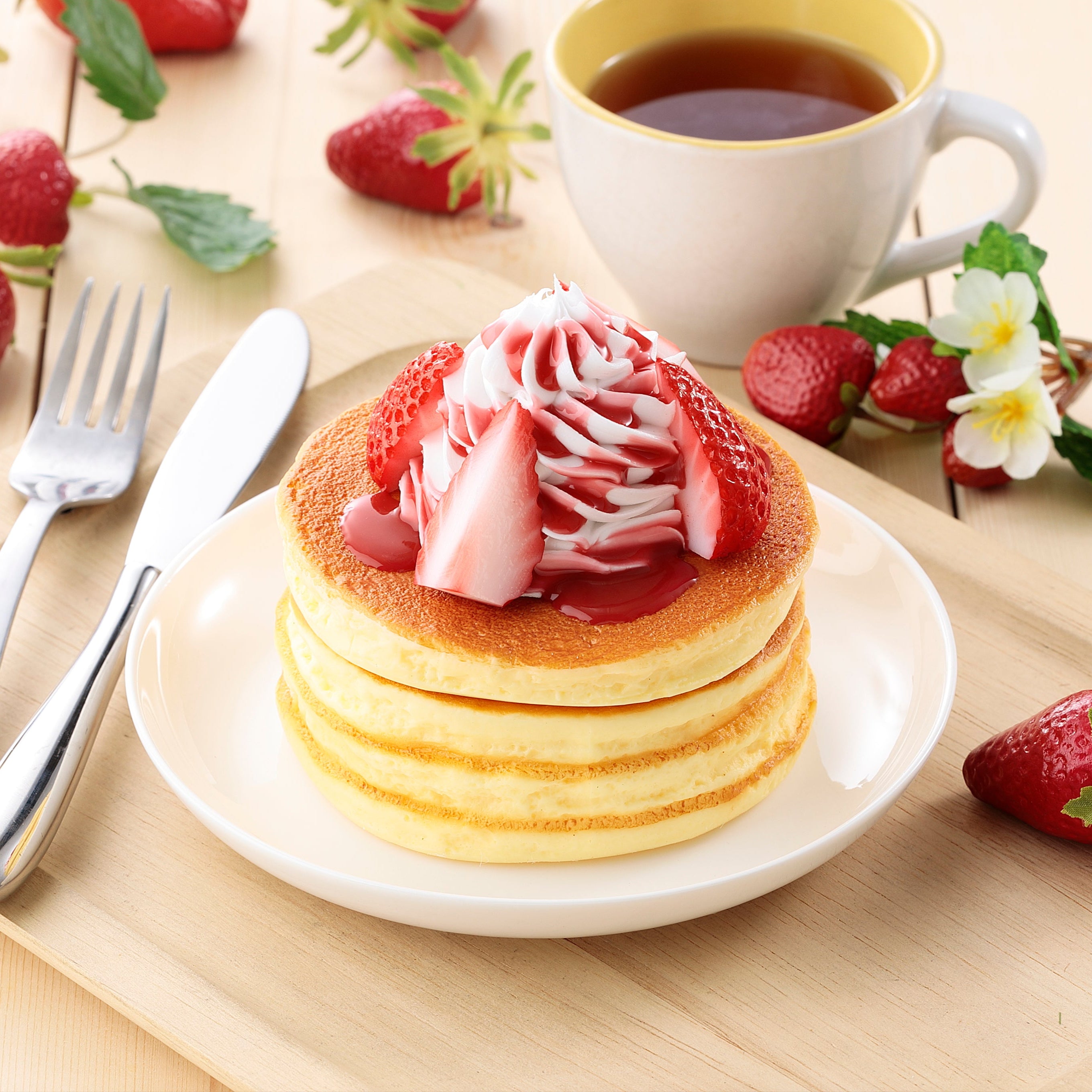 元祖食品サンプル屋「イチゴパンケーキの小物入れ」