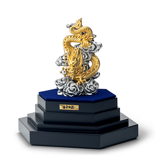 純金置物 「瑞雲昇龍(大)」 (純プラチナ宝珠付)＜大淵光則原型作