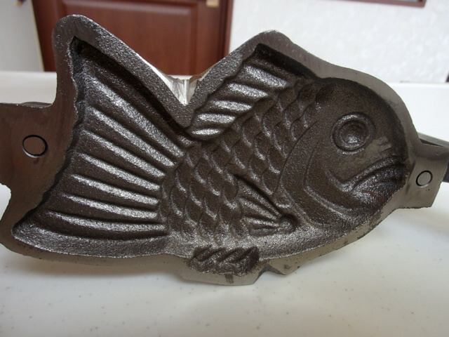 楽天市場】本職用 元祖たい焼き 一丁焼き(一匹用) 鉄鋳物製 たい焼き1