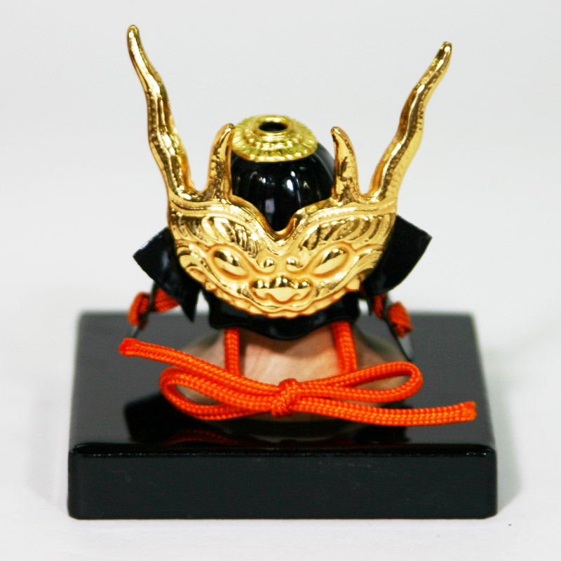 楽天市場】ミニ五月人形 3段飾り 端午の節句 赤鎧拵え ミニチュア 箱玩