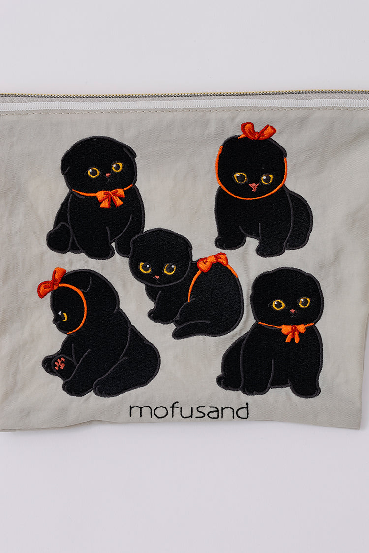 mofusand 刺繍ポーチ 黒猫 ライトグレーのページ
