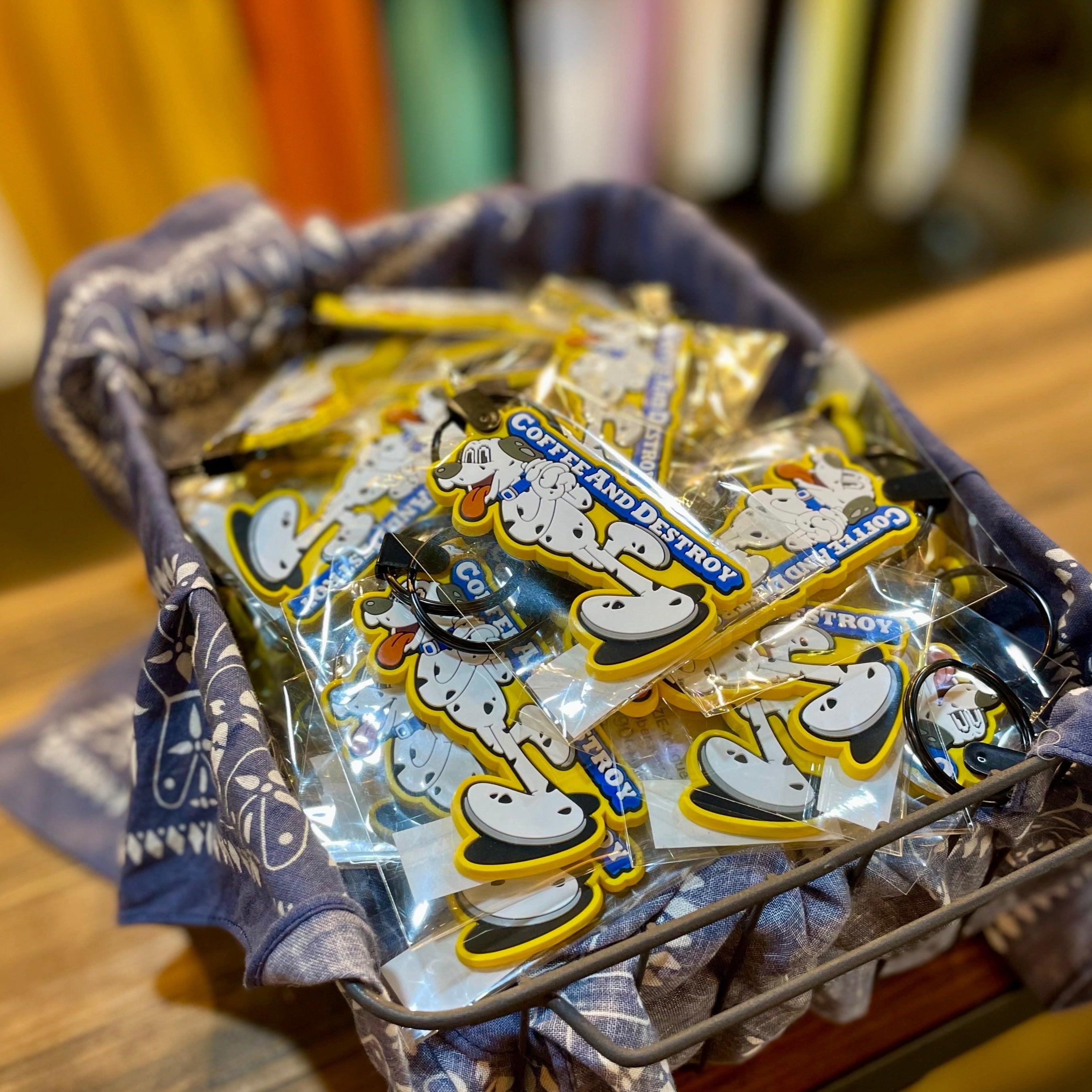 COFFEE AND DESTROY & BENZIE rubber key holder