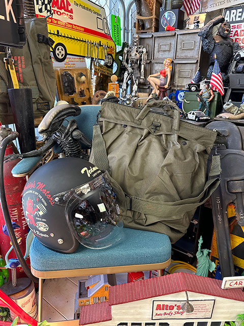 U.S.タイプヘルメットバッグ （オリーブ） ストラップ付き □ アメリカ