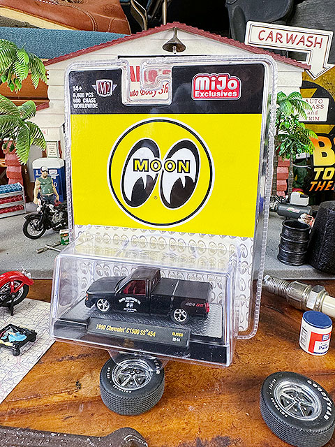 ムーンアイズ限定 M2ミニカー 6600台リミテッドエディション ムーン