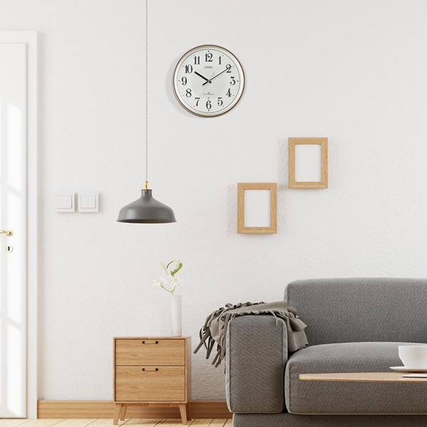 RHYTHM 掛け時計 広範囲受信 電波時計 サイレントステップ秒針 茶色