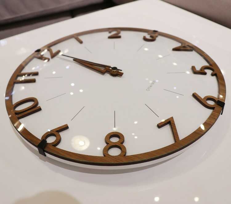 壁掛け時計 電波時計 インテリア時計 天然木 木製 おしゃれ 北欧