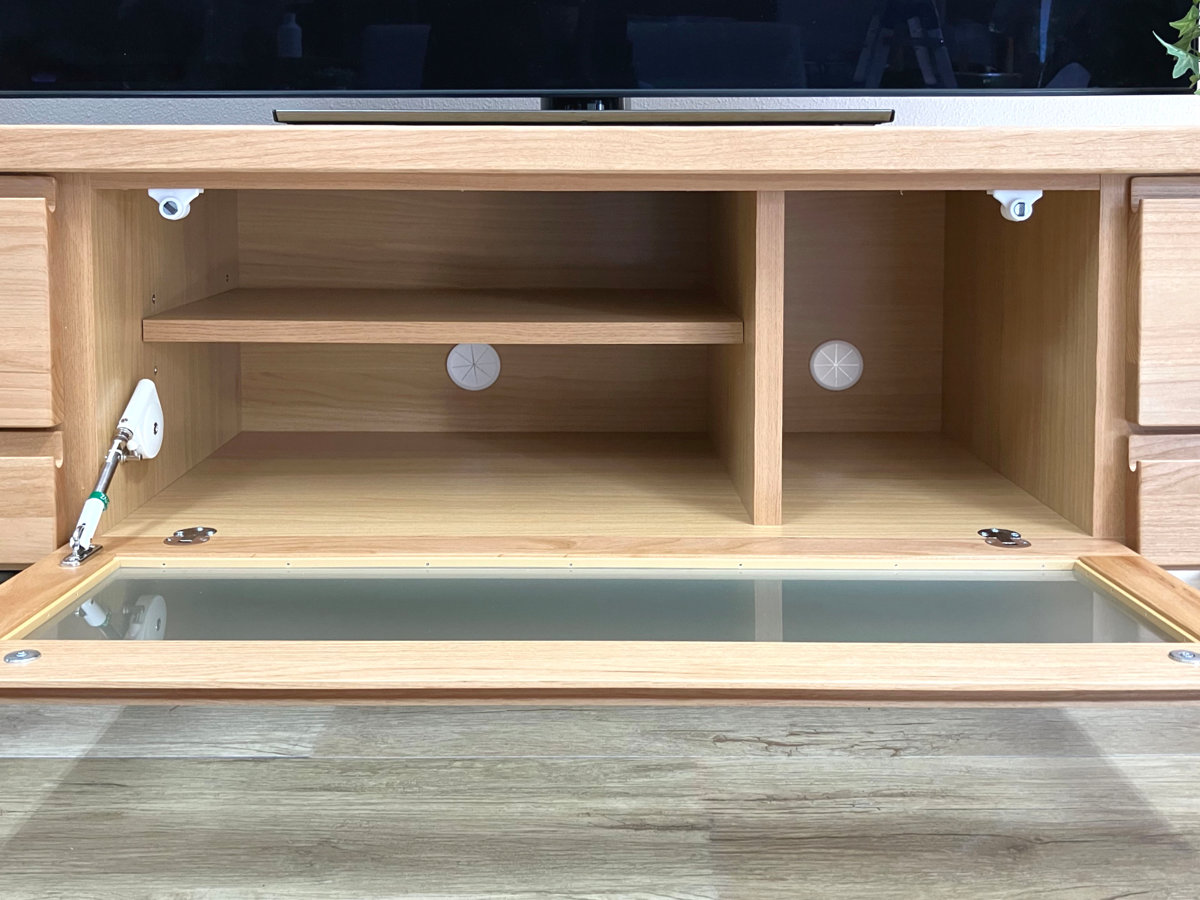 吉桂 テレビ台 幅134.5cm ローボード アルダー材前板 Pluma （ 開梱