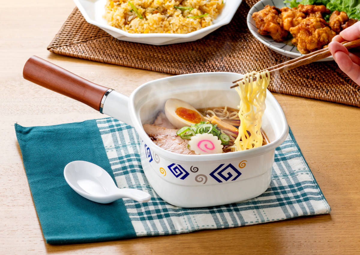 高木金属工業 角型片手鍋 14cm IH対応 ホーロー製 四角いお鍋 麺ごこち