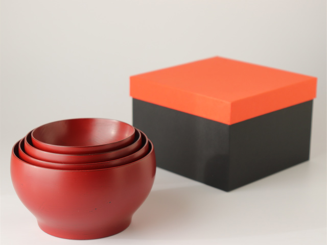 四つ椀応量器 ( 木製 ) 刷毛根来 山岸厚夫 うるし工房錦壽（ きんじゅ