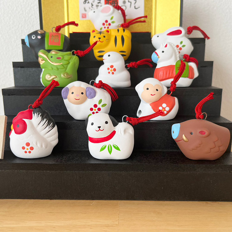 干支 置物 薬師窯 錦彩招福寿々十二支段飾り（土鈴・小）97 飾り 干支