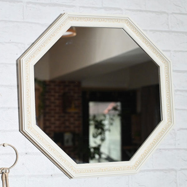 八角形の鏡を玄関に飾ると風水で開運に繋がると言われています『53cm