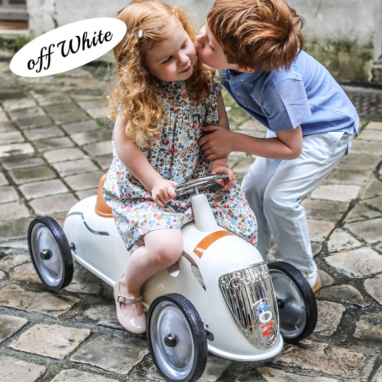 プジョーとの共同開発ペダルカー Baghera Rider Peugeot Darl'Mat off