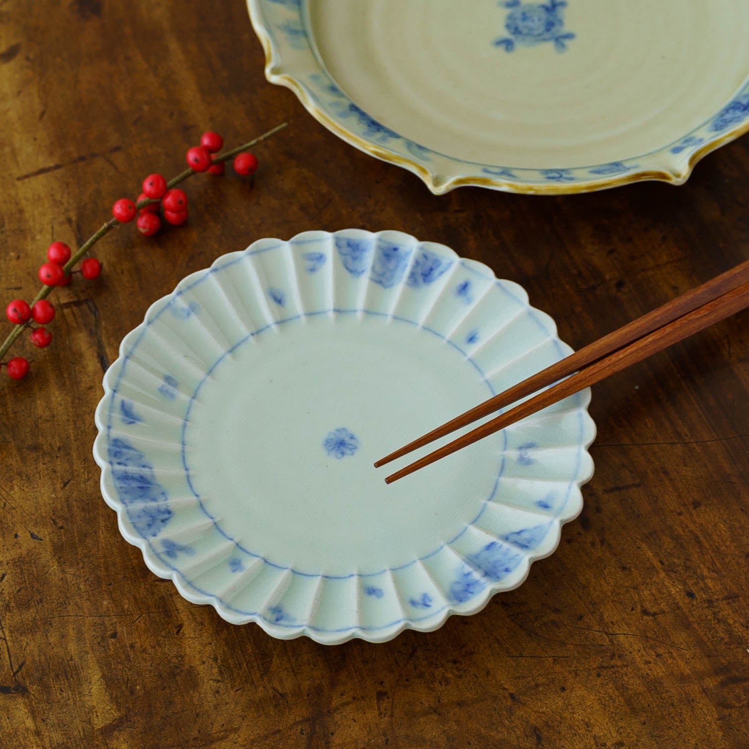 陶芸家 鈴木まどか 安南菊割五寸皿｜作家もののうつわ通販 四季折折