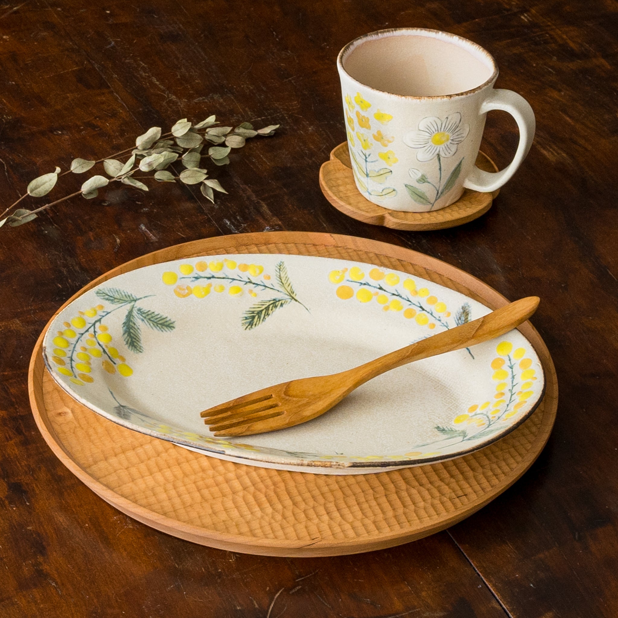 作家 森野奈津子 ミモザ 楕円リム皿 ｜和食器通販 四季折折 – 四季折折