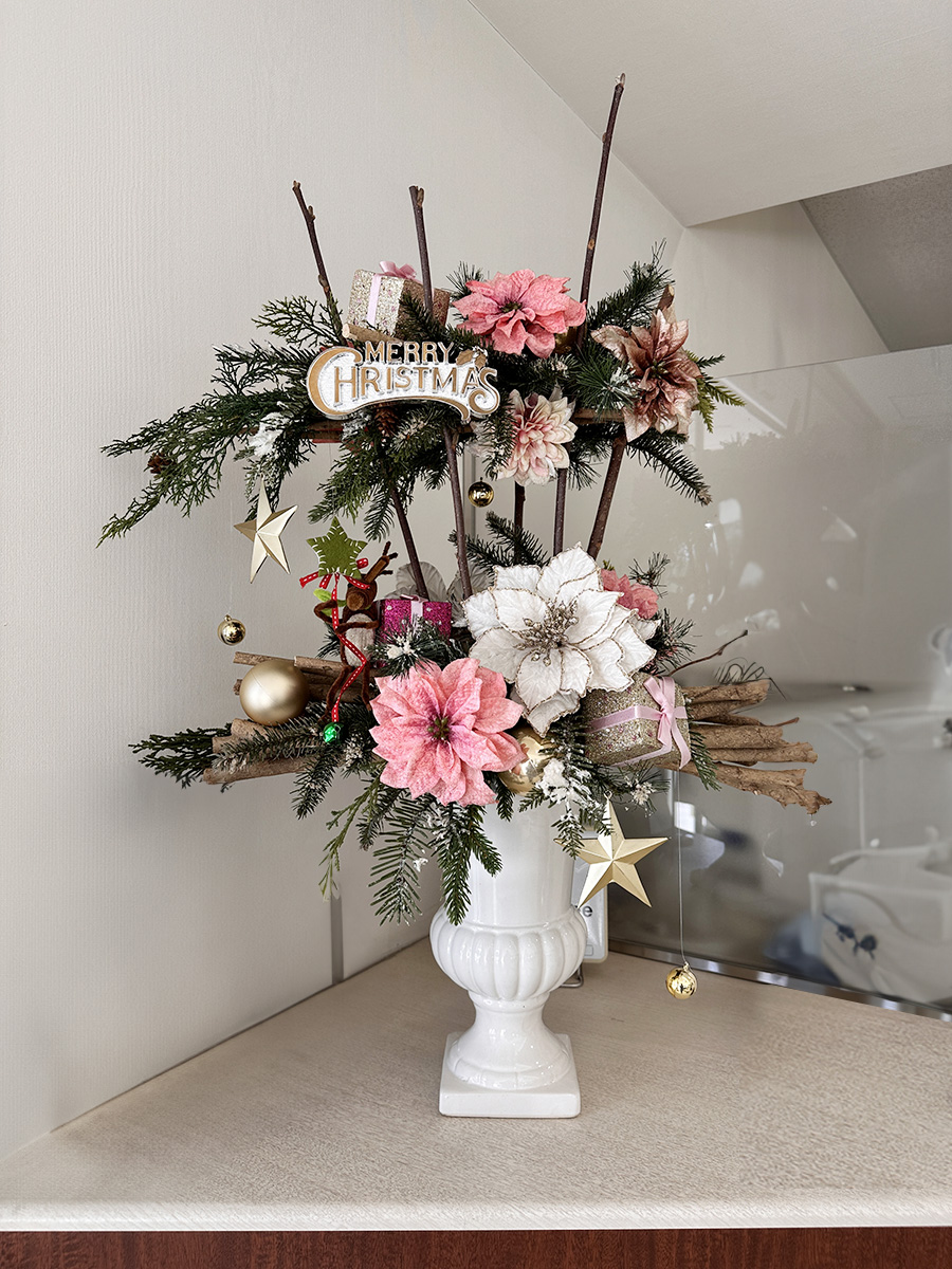 ブルーローズのクリスマスフラワーアレンジメント｜クリスマス｜アート