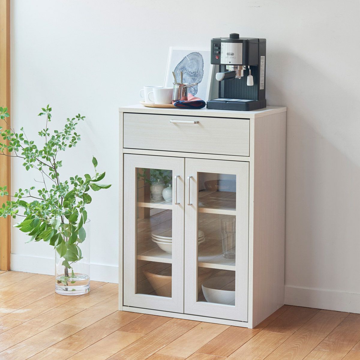 キャビネット 棚 幅57cm 高さ80cm ホワイト 白木目 ガラス扉付 引出