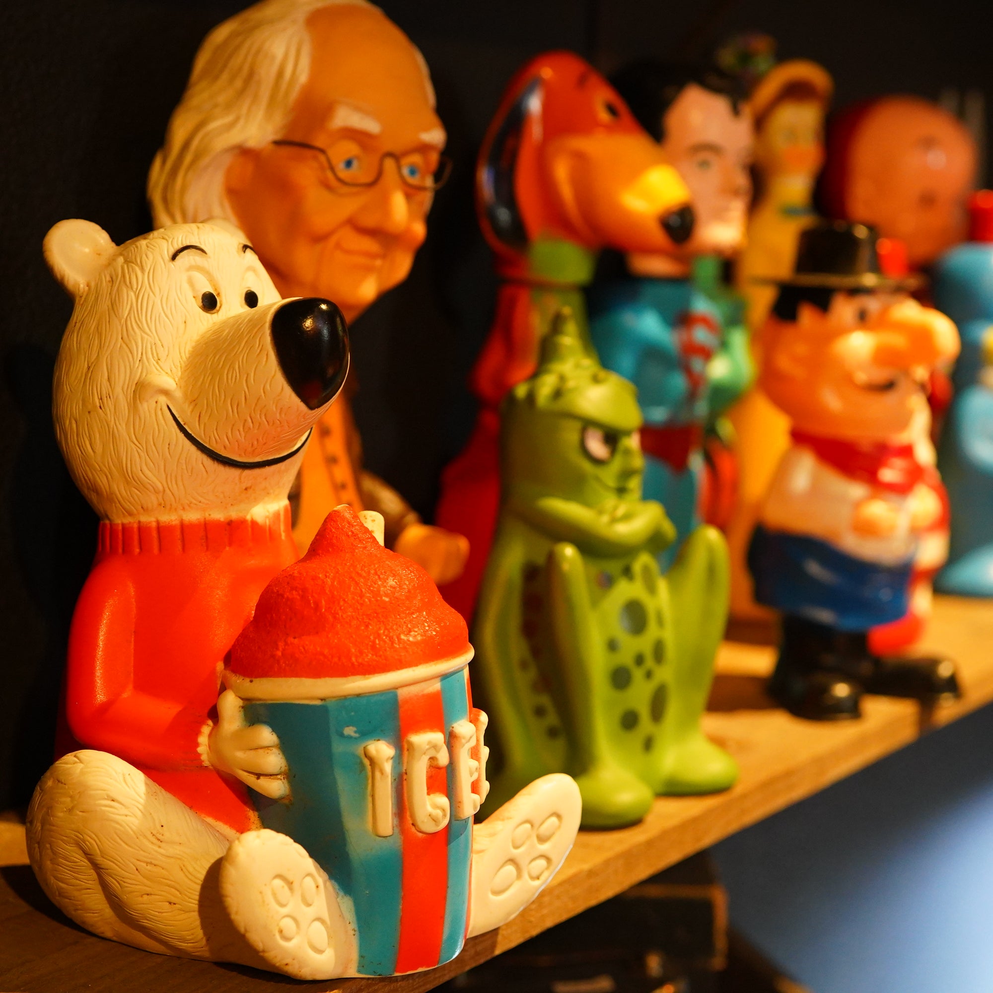 1970's ICEE BEAR コインバンク – SK OLDIES