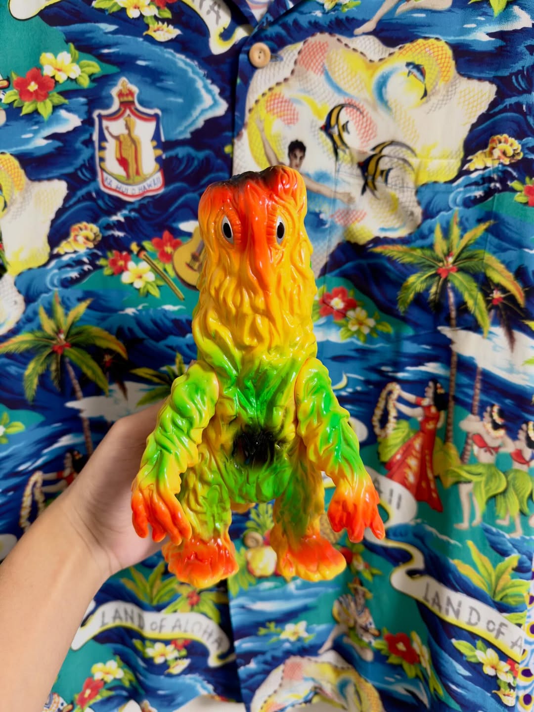 あらいきりこ氏の人気キャラクター「おおかみくん」の“夜あけ”カラーが