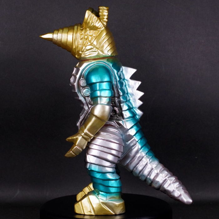 ブルマァク製「モゲラ」が「オリジナルカラー」になってギャラリー