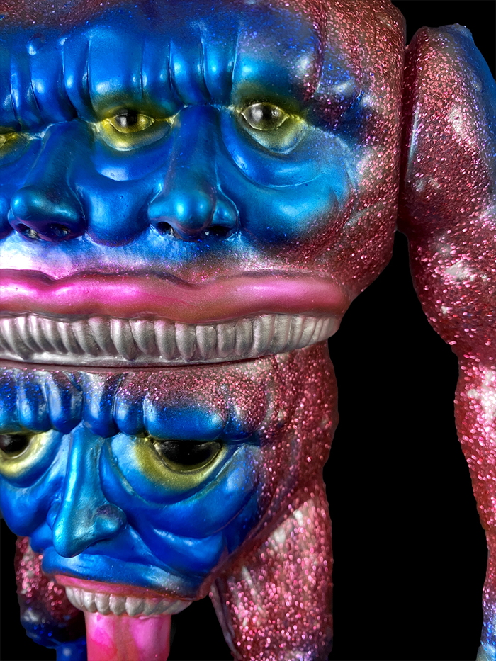 新作「HIBISCUS EDITION」な「SAVAGE KING」がTOY ART GALLERYに登場