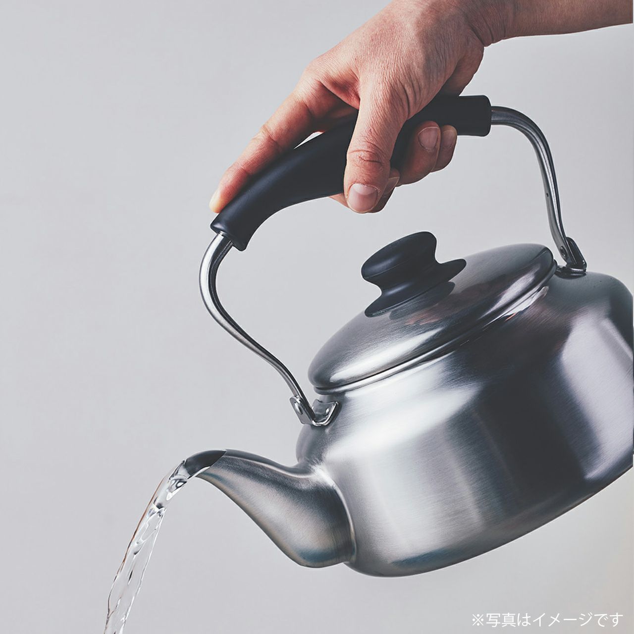 柳宗理ステンレスケトルつや消し|《公式》ソルヴィータ(Solvita)