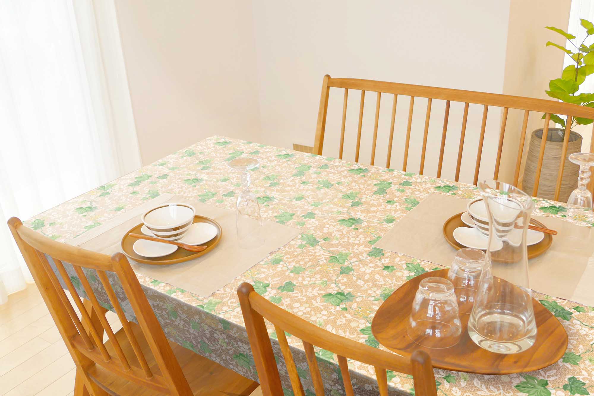 テーブルクロス アイビー グリーン （幅 約130cm×長さ10cm